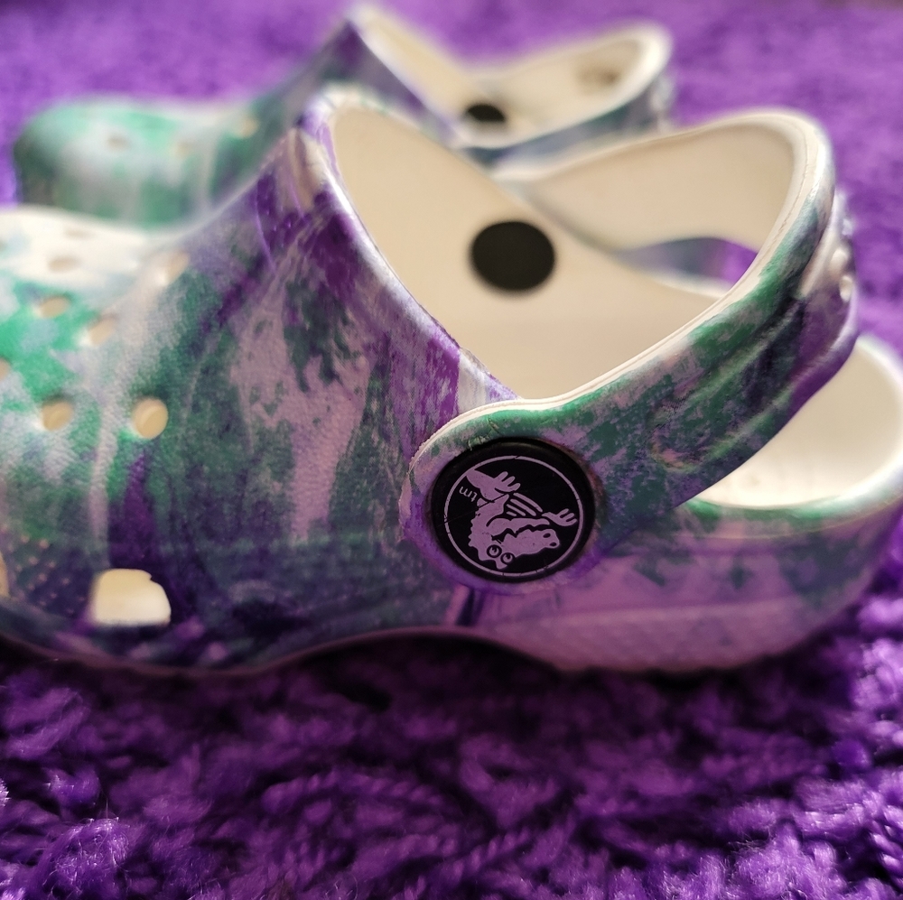 CROCS 5T slip-on sandels